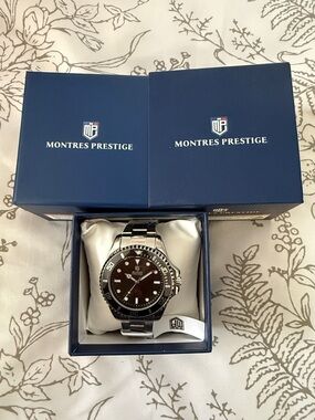 Men's Silver Stainless Steel Black Dial Watch 42 mm Steel